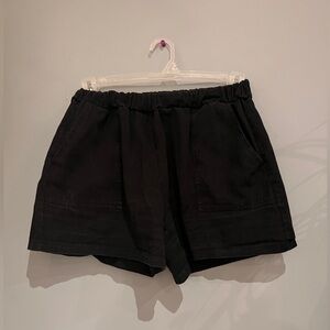 Black shekou shorts - size M